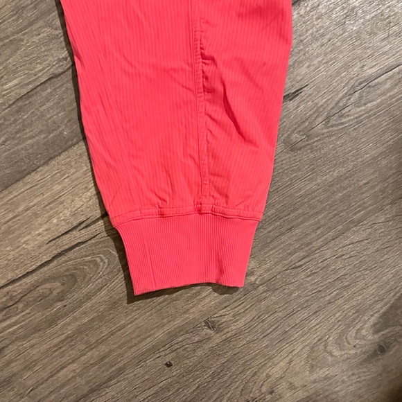 lululemon Dance Studio Relaxed-Fit Cargo Jogger – Bright Coral – Size M – NWT - Picture 6 of 7